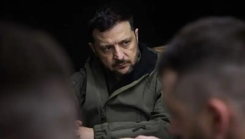 Zelenski'den Şok Açıklama: Rusya, Kuzey Kore Üretimi Füze Kullanıyor!