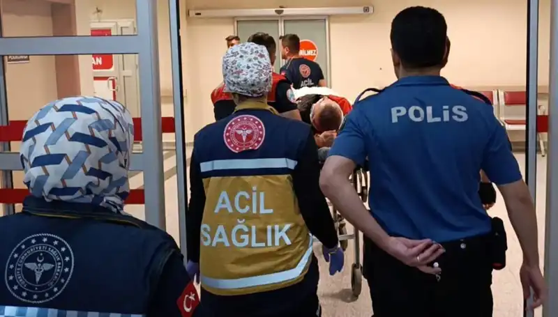 Trafik Kazası: Polis Ekipleriyle İki Yaralı Olayı Yaşandı