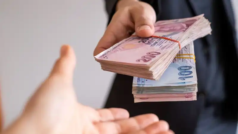 Nisan 2025’te 0 Faizli Krediler Sunan Bankalar Hangi Olanakları Sağlıyor?