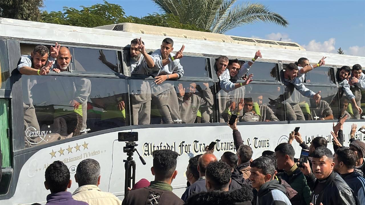 183 Filistinli Rehinenin Serbest Bırakılması Etkileyici