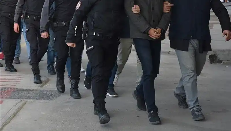 FETÖ Operasyonları Türkiye Genelinde Hız Kazandı: 10 Gözaltı Açıklandı
