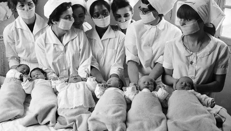70 Yıl Sonra Gerçekleşen Büyüleyici Buluş: Kaybolmuş Kardeşiyle Tanıştı