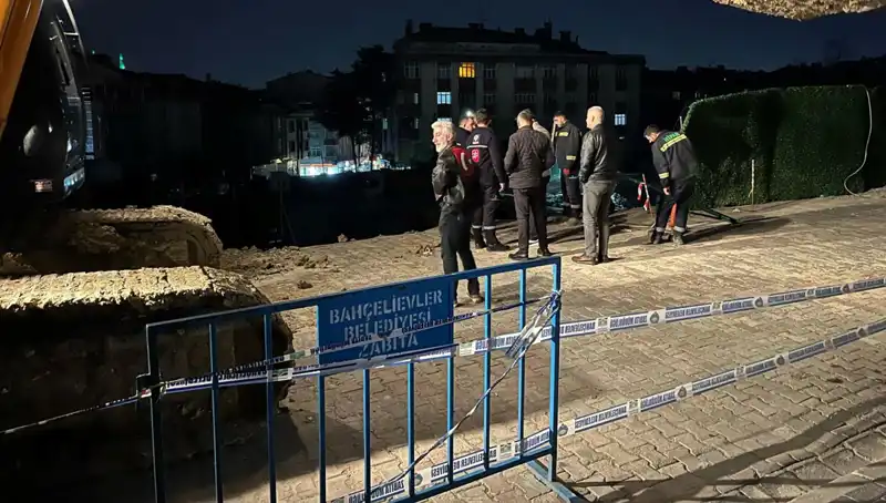İstanbul'da İnşaat Çalışması Sırasında Yol Çöktü: Can ve Mal Kaybı Var mı?