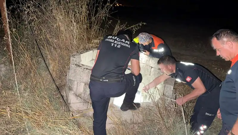 Burdur'da Kuyuya Düşen Sevimli Kedi, İtfaiyenin Cesur Müdahalesiyle Kurtarıldı