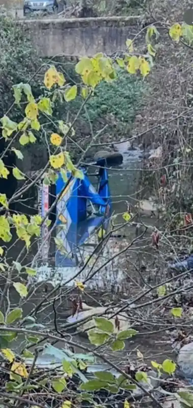 Patpat Kazası: Dereye Düşen Araçta Dram Dolu Anlar