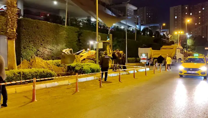 Doğalgaz Alarmı: AVM Girişinde Yaşanan Paniğin Ardındaki Gerçekler