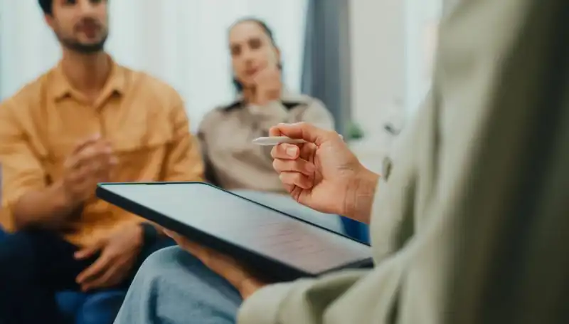 Çift Terapisi Ne Kadar Etkilidir? Her İlişkiye Uygun mu?