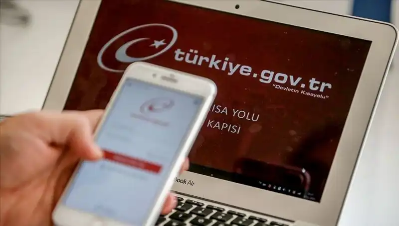 Türkiye'de e-Devlet ile Sunulan 8 Bin Hizmet: Bakan Kacır Açıklamalarda Bulundu
