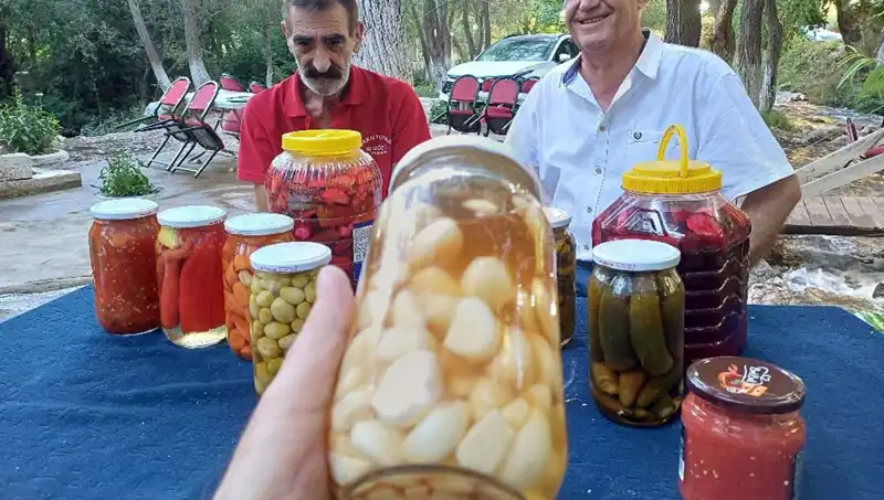 Araban Sarımsağı İle Hazırlanan Turşu: Doğal Şifa Kaynağı