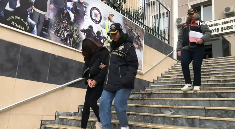 Yaşının Üç Katı Suç Kaydı Olan Anne Suçüstü Yakalandı!