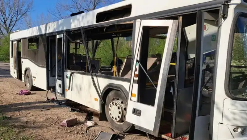 Rus Saldırısında İşçileri Taşıyan Otobüse Feci Saldırı: 9 Ölü, Çok Sayıda Yaralı