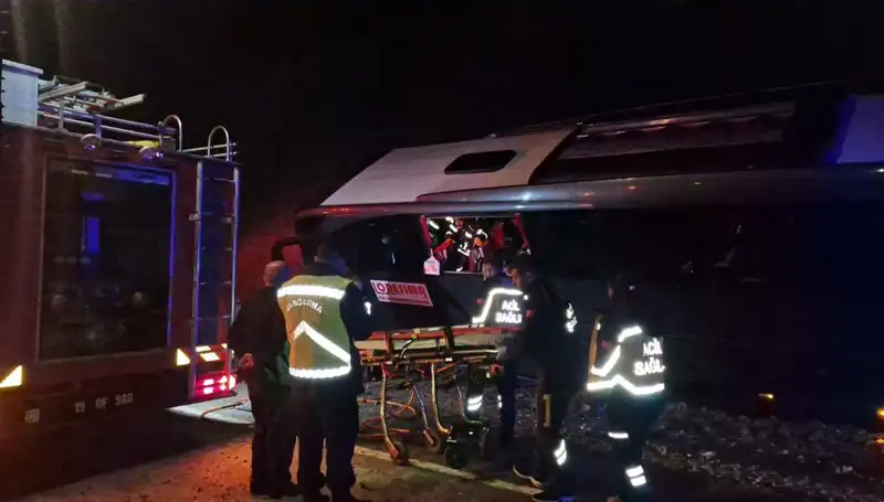 Festival Ziyareti Sonrası Felaket: Otobüs Kazasında 23 Yaralı