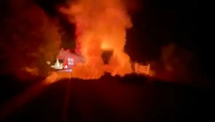 Seyir Halindeki Kamyonet Alev Alev Yandı: Olayın Ayrıntıları Ortaya Çıktı