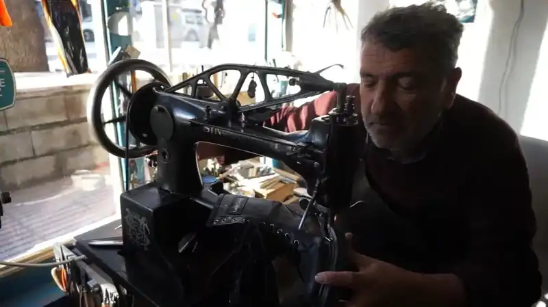 Yarım Asırlık Ustalık: Babasından Öğrendiği Mesleği Yaşatıyor