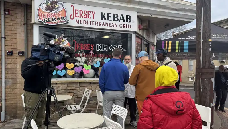 Türk Ailenin Yeşil Kart Beklentisi, Gözaltıyla Alt Üst Oldu!