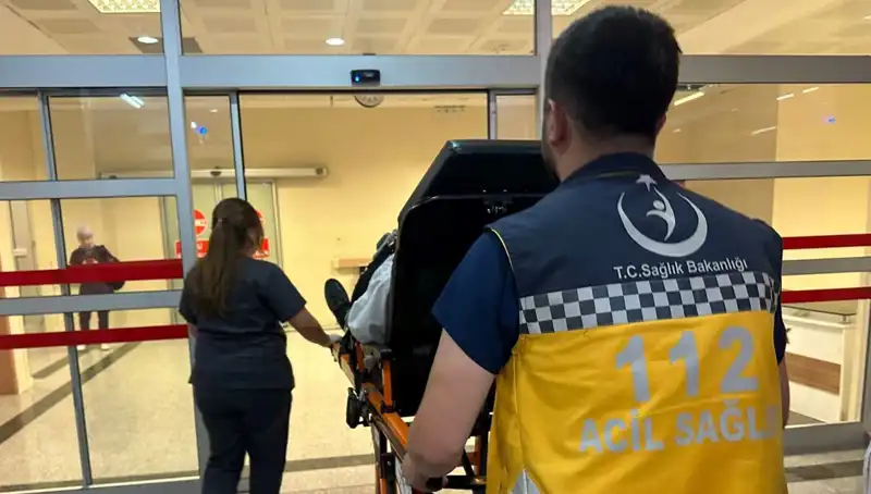 Adıyaman'da Kanlı Kavga: Kadınları Ayıran Adam Bıçaklandı!