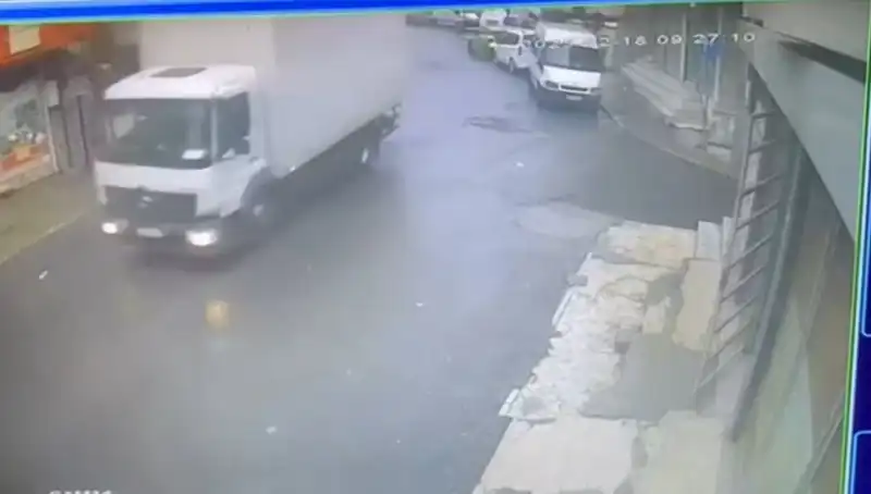 Sahte Polisler 1,7 Milyon Liralık Gasp Yaptı, Tutuklanınca "Şaka Yapacaktık" Dedi!