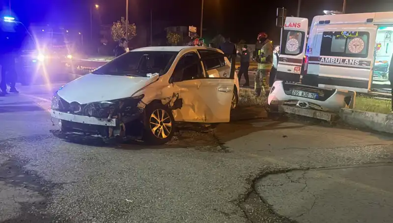 Pikap ve Otomobil Çarpıştı: Olayın Detayları ve Sonrası Neler Yaşandı?