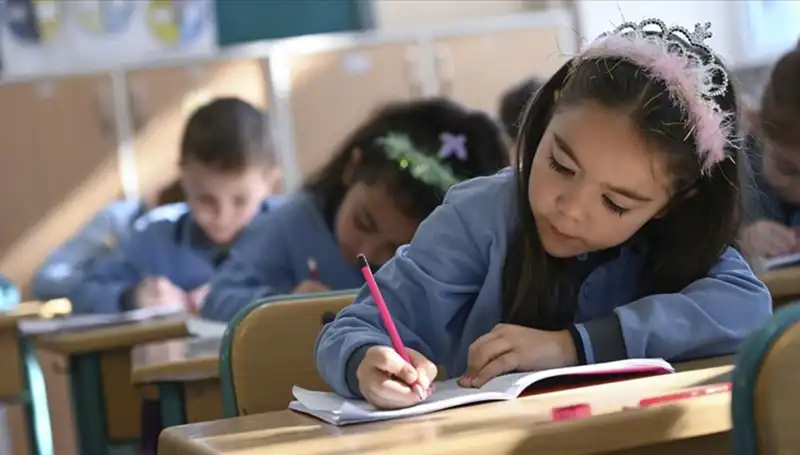 2024-2025 Eğitim Döneminde Okullar Ara Tatil Sonrası Ne Zaman Açılacak?