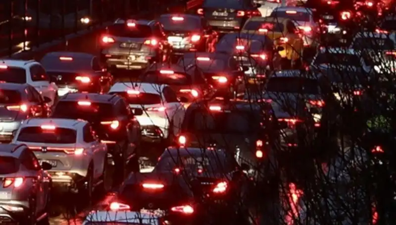 İstanbulluları Bekleyen Zorlu Yolculuk: Ankara Yolu 12 Saat Trafiğe Kapatılacak!