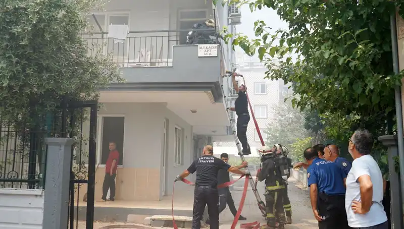 Arkadaş Kavgası Alev Alev: Daireleri Ateşe Veren Şüpheli Tutuklandı