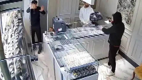 Bursa'da Korkunç Kuyumcu Soygunu Girişimi: O Anlar Kamerada