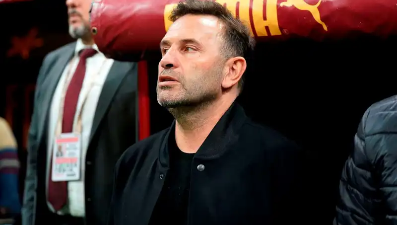 Galatasaray'da Okan Buruk'tan Beklenmedik Tek Değişiklik Açıklandı