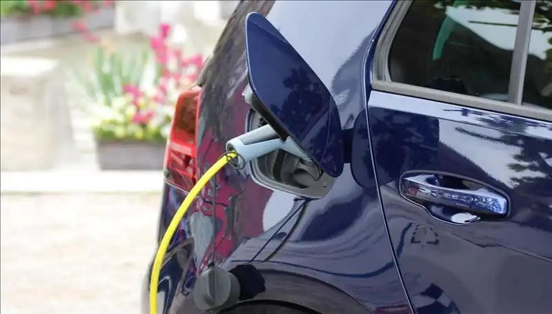 Tesla'nın Menzil Rekorunu Kıracak Yeni Elektrikli Araçlar Geliyor